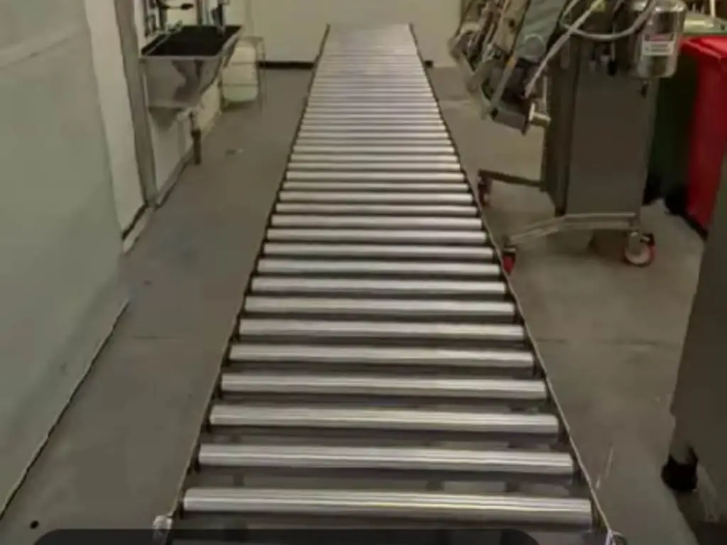gravity-roller-conveyor